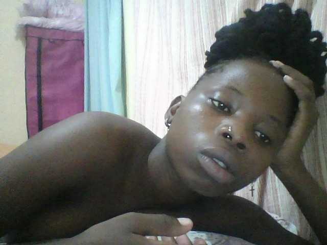 Live sex webcam photo for Tinnysweet #277334282