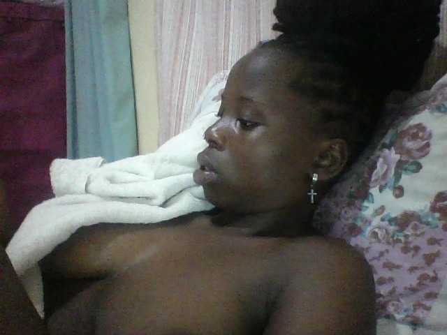 Live sex webcam photo for Tinnysweet #277336374