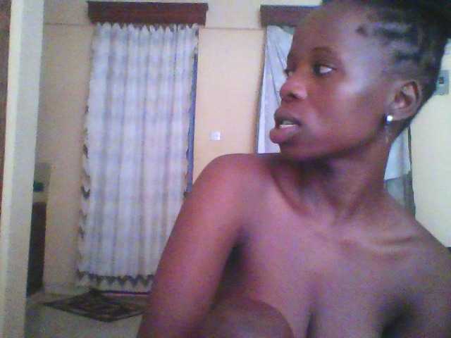 Live sex webcam photo for Tinnysweet #277339825