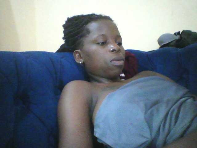 Live sex webcam photo for Tinnysweet #277498305