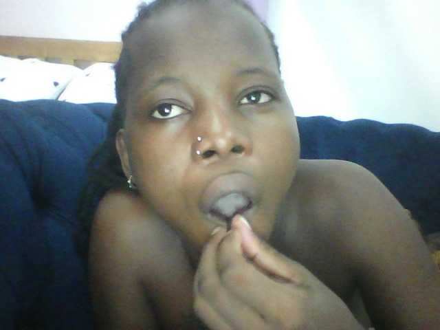 Live sex webcam photo for Tinnysweet #277621300