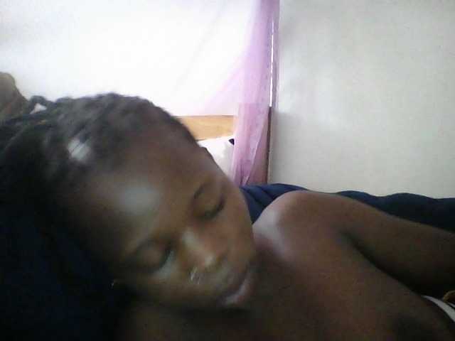 Live sex webcam photo for Tinnysweet #277637528