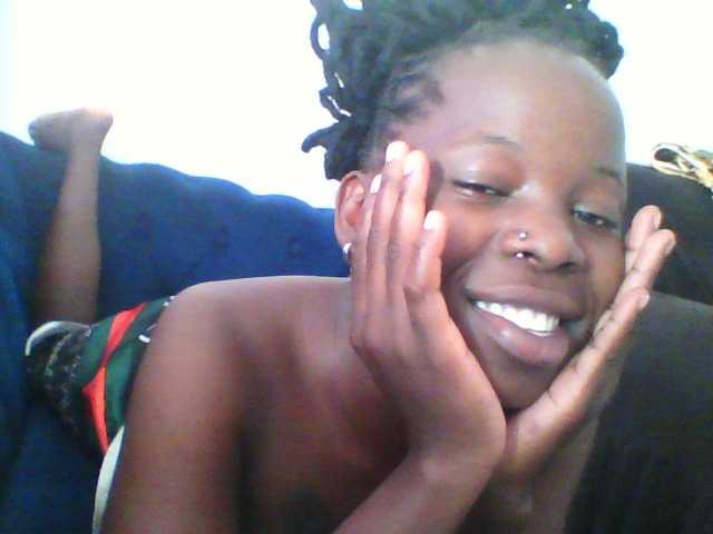 Live sex webcam photo for Tinnysweet #277985310