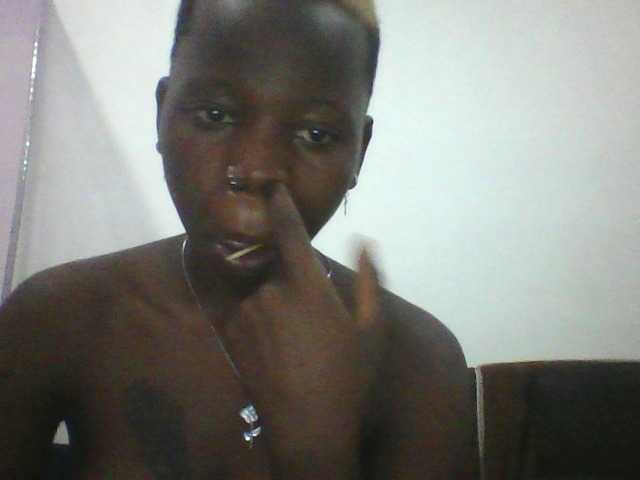 Live sex webcam photo for Tinnysweet #278091230