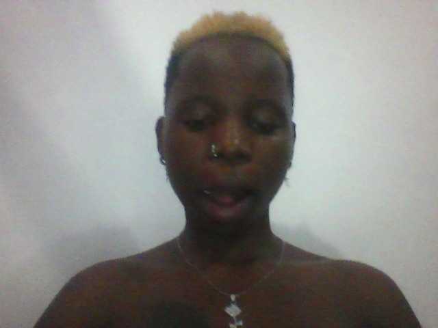 Live sex webcam photo for Tinnysweet #278109287