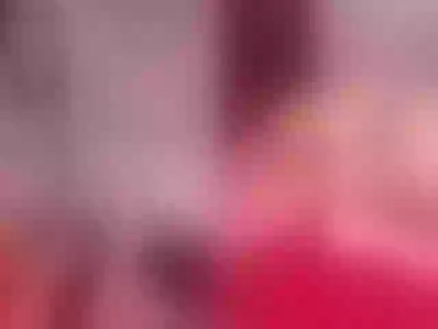 Live sex webcam photo for Tiny-Annie #276671296