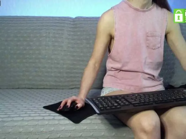 Live sex webcam photo for TinyJane #272067618