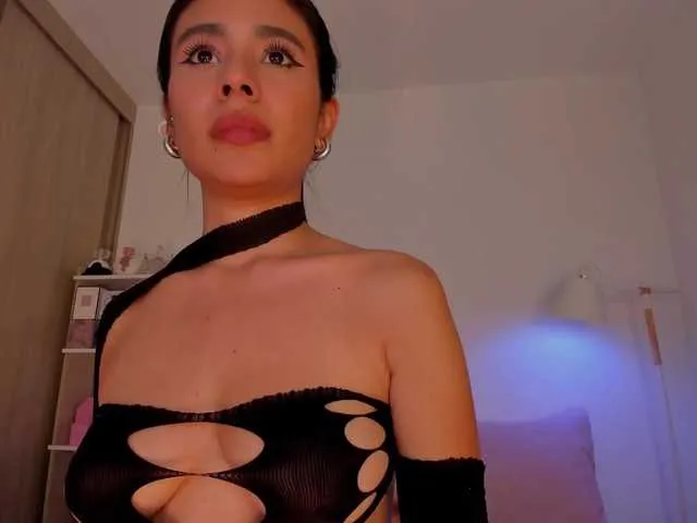 Live sex webcam photo for TinyRouse #293986201