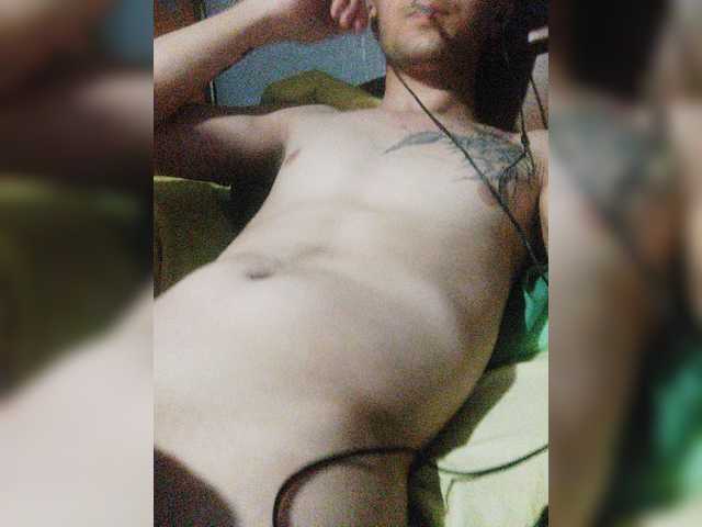 Live sex webcam photo for TobiBat #276270958