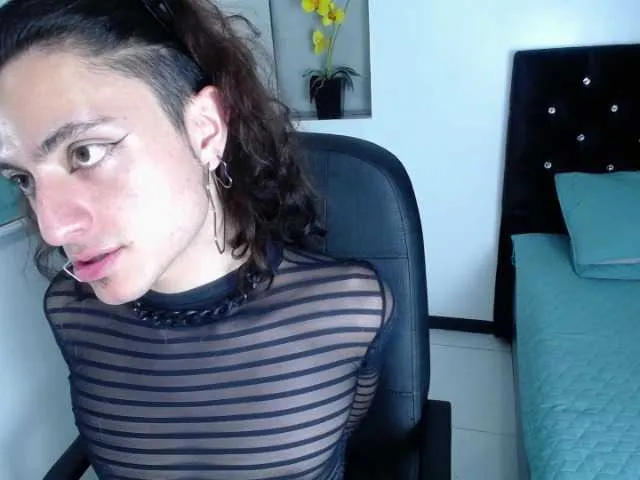 Live sex webcam photo for Toji-- #276952760