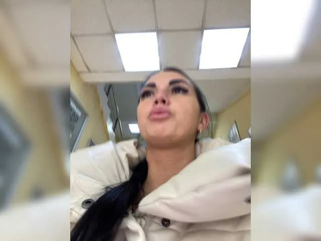 Live sex webcam photo for TokionaJoe #272810558