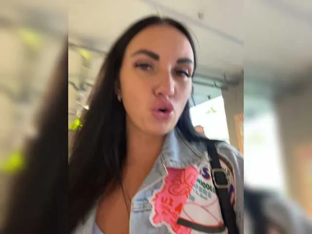 Live sex webcam photo for TokionaJoe #274635909