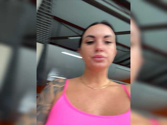 Live sex webcam photo for TokionaJoe #275588749