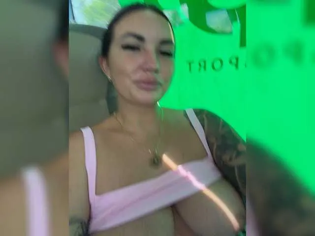Live sex webcam photo for TokionaJoe #294035126