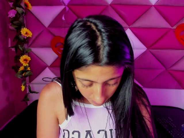 Live sex webcam photo for Tokkio777 #290995687