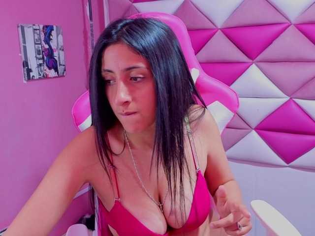 Live sex webcam photo for Tokkio777 #291492788