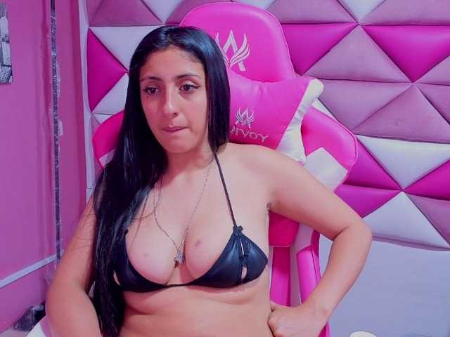 Live sex webcam photo for Tokkio777 #291525838