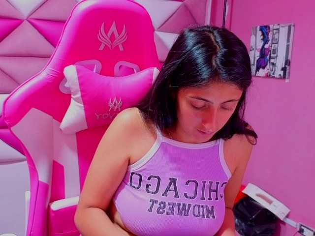 Live sex webcam photo for Tokkio777 #292039050