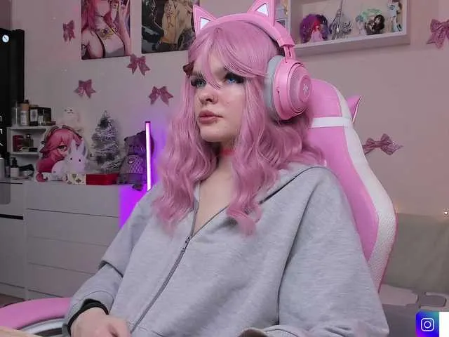 Live sex webcam photo for TokyoDream #290250953