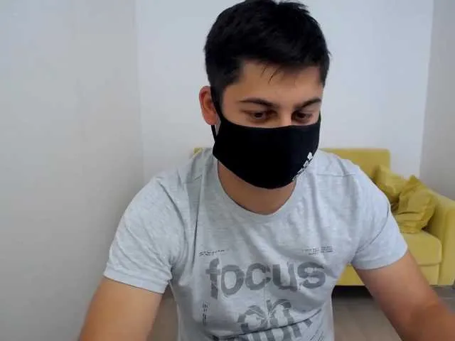 Live sex webcam photo for TomGuys #288037746