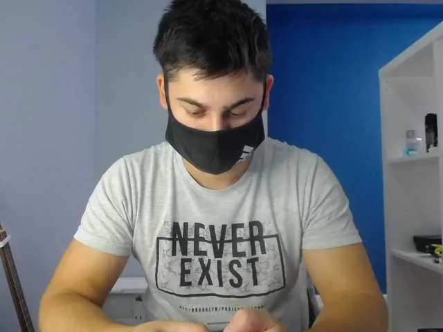 Live sex webcam photo for TomGuys #288037891
