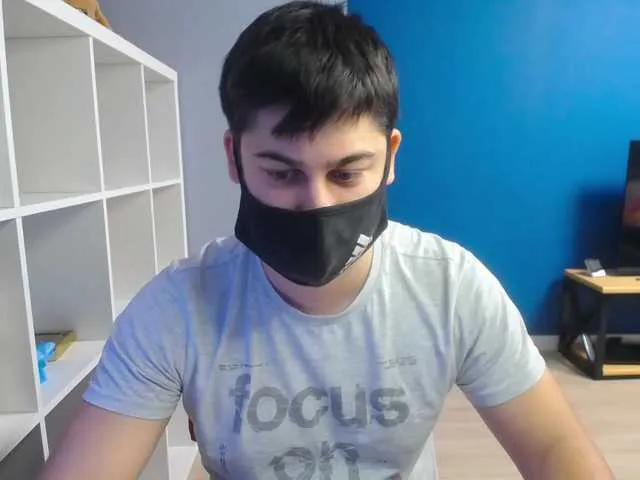 Live sex webcam photo for TomGuys #288037912