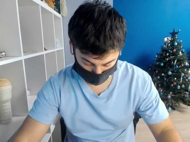 Live sex webcam photo for TomGuys #290293691