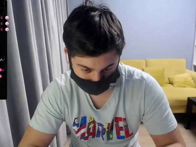 Live sex webcam photo for TomGuys #290960261