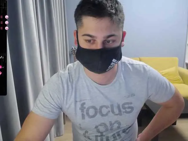 Live sex webcam photo for TomGuys #290997361