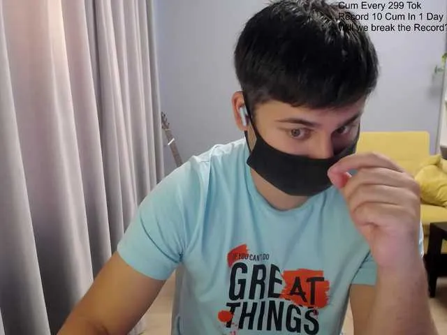 Live sex webcam photo for TomGuys #291743142