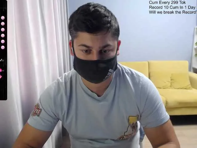 Live sex webcam photo for TomGuys #292128007