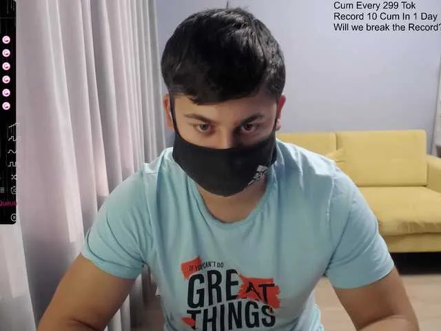 Live sex webcam photo for TomGuys #292168741