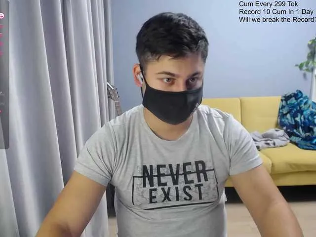 Live sex webcam photo for TomGuys #292401251