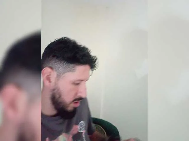 Live sex webcam photo for Tomasmiller #276589554