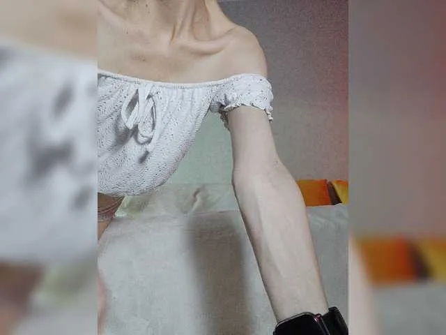 Live sex webcam photo for Tomelise #276586797