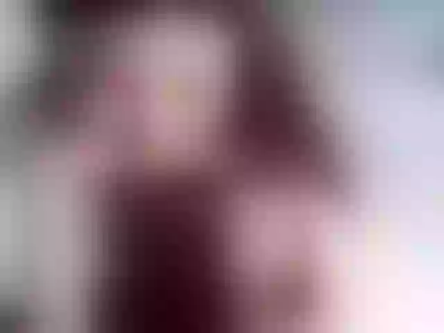 Live sex webcam photo for TomiLun #275834398