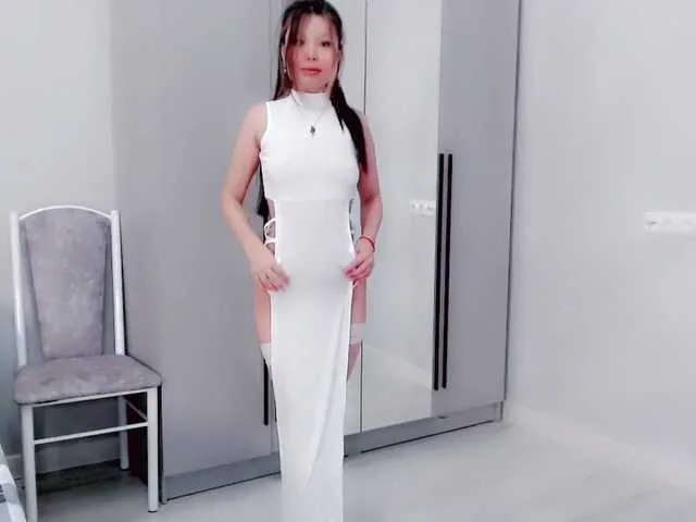 Live sex webcam photo for TomiLun #276349870