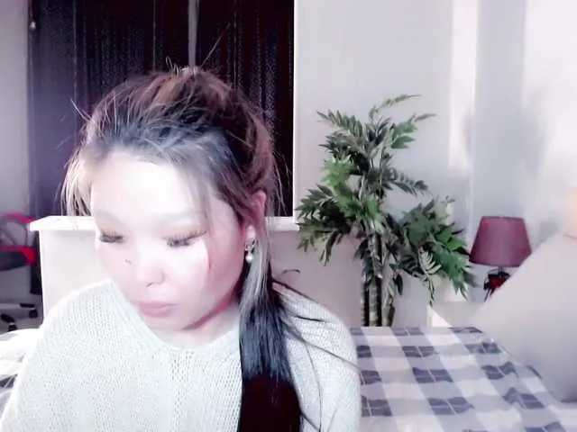 Live sex webcam photo for TomiLun #276355782