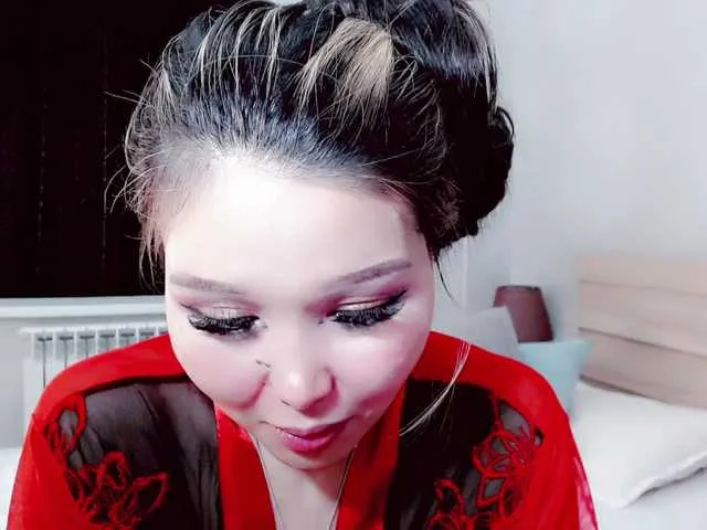 Live sex webcam photo for TomiLun #276493507