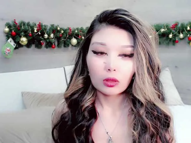 Live sex webcam photo for TomiLun #276929788
