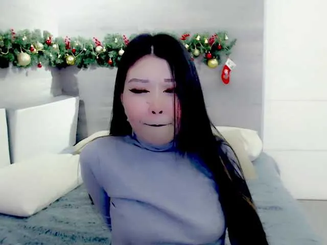 Live sex webcam photo for TomiLun #277065971