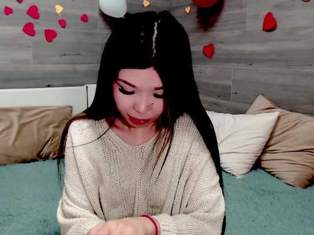 Live sex webcam photo for TomiLun #277432891