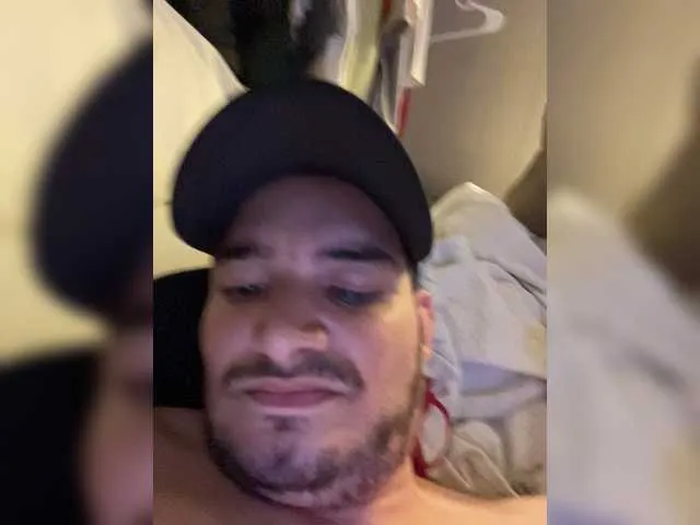 Live sex webcam photo for TommyBolt #273559339