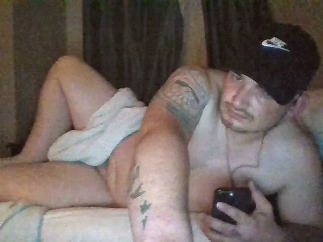 Live sex webcam photo for TommyBolt #276619649