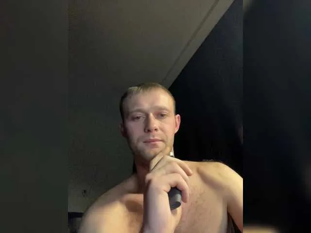 Live sex webcam photo for TomyMoon #290349239