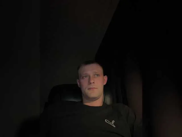 Live sex webcam photo for TomyMoon #290670656