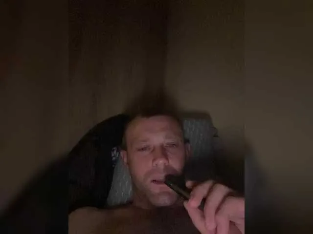 Live sex webcam photo for TomyMoon #291180351