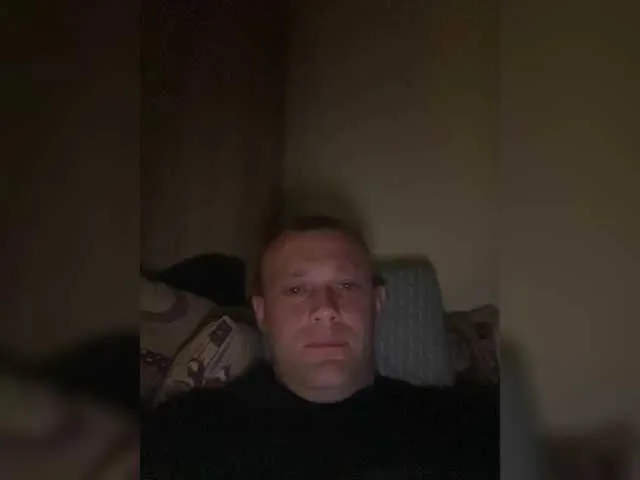 Live sex webcam photo for TomyMoon #291273646