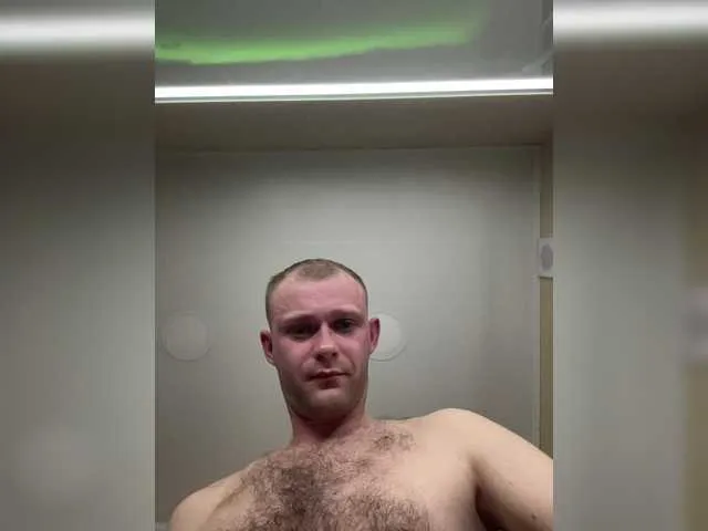 Live sex webcam photo for TomyMoon #293358492