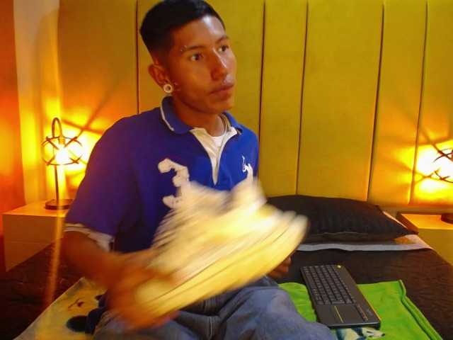 Live sex webcam photo for Tonny-Adams- #276880338